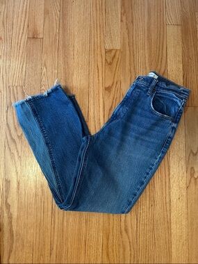 Abercrombie and Fitch the kick flare ultra high rise